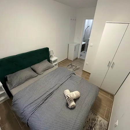 “pcelica” Vlasic Apartman *